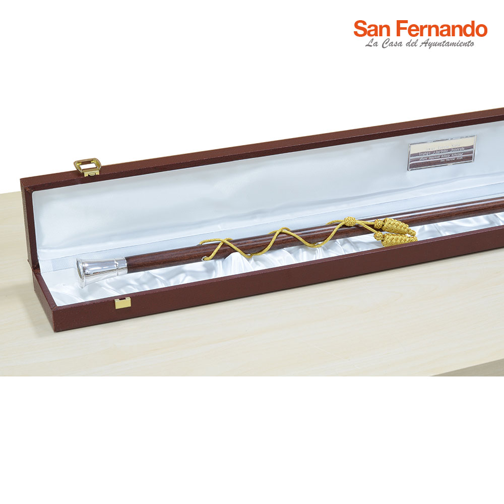 estuche para bastón de mando